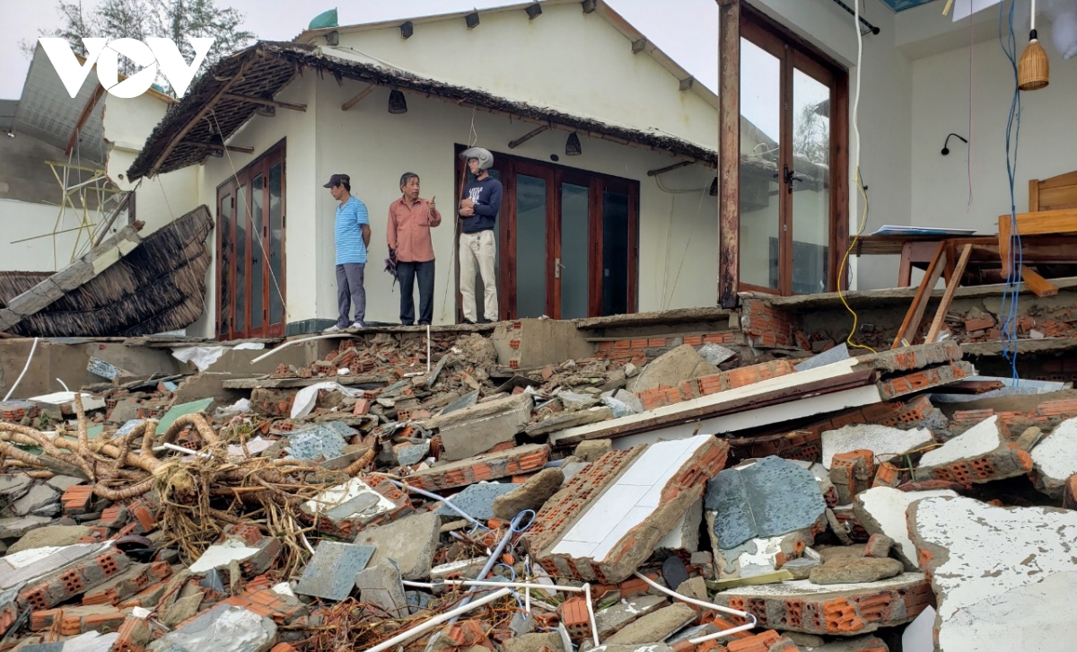 Storm Vamco downgraded, makes landfall